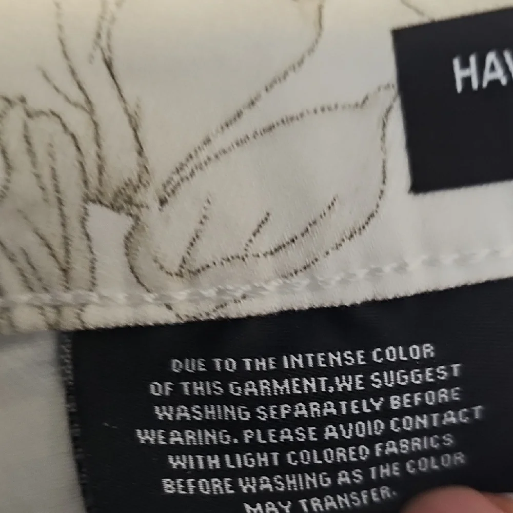 Buffalo David Bitton Leaf Print Pants - Picture 4 of 4